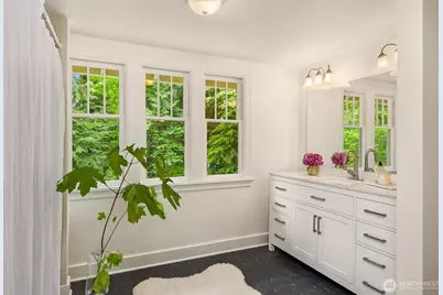 14864 Sivertson Road NE, Bainbridge Island, WA 98110 - Photo 21
