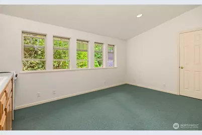 14864 Sivertson Road NE, Bainbridge Island, WA 98110 - Photo 31