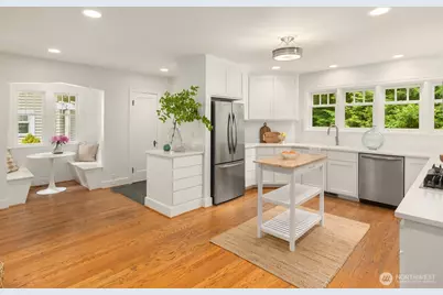 14864 Sivertson Road NE, Bainbridge Island, WA 98110 - Photo 15