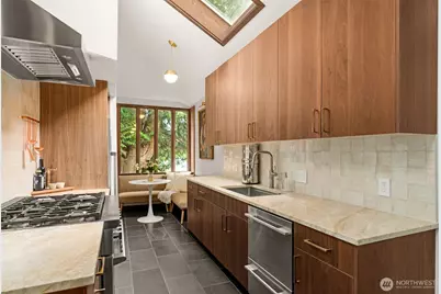 9629 California Avenue SW, Seattle, WA 98136 - Photo 9