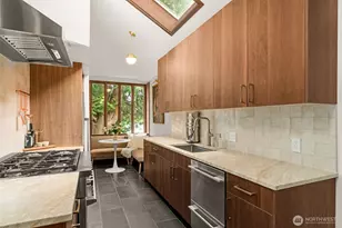 9629 California Ave SW, Seattle, WA 98136 - Photo 9