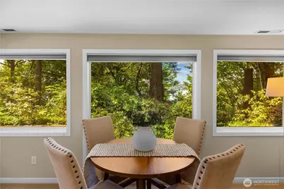 3813 W Mercer Way, Mercer Island, WA 98040 - Photo 5