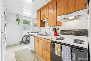 315 NE 65th St, Seattle, WA 98115 - Photo 19