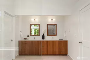 12516 Phinney Ave N, Seattle, WA 98133 - Photo 19