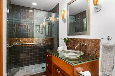 18 Holly Lane, Mercer Island, WA 98040 - Photo 21