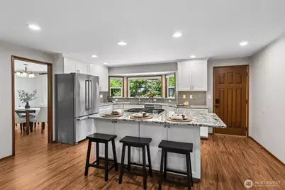 7204 44th Avenue NE, Olympia, WA 98516 - Photo 11