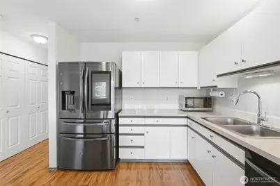 1318 37th Street #1304, Everett, WA 98201 - Photo 11