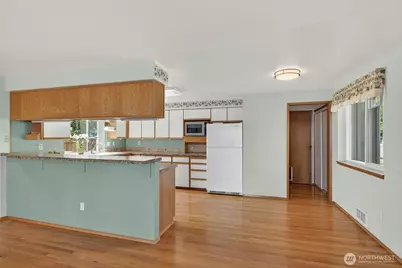 1985 Cascade View Drive, Camano Island, WA 98282 - Photo 15