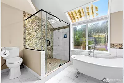 31015 W Lake Morton Drive SE, Kent, WA 98042 - Photo 31