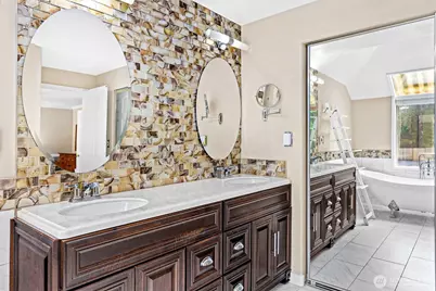 31015 W Lake Morton Drive SE, Kent, WA 98042 - Photo 29
