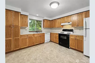 1712 Olympia Avenue SE, Renton, WA 98058 - Photo 11