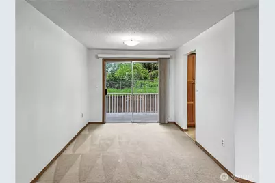 1712 Olympia Avenue SE, Renton, WA 98058 - Photo 9