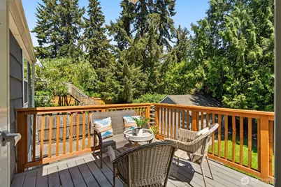 14032 Stone Avenue N, Seattle, WA 98133 - Photo 15