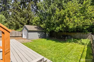 14032 Stone Ave N, Seattle, WA 98133 - Photo 17