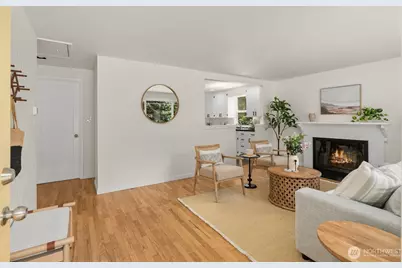 14032 Stone Avenue N, Seattle, WA 98133 - Photo 3