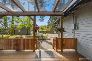 18320 Corliss Ave N, Shoreline, WA 98133 - Photo 3