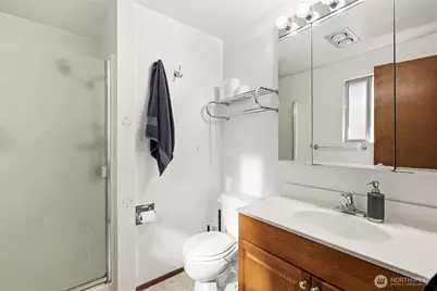 18320 Corliss Avenue N, Shoreline, WA 98133 - Photo 13