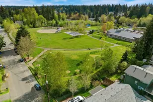 18320 Corliss Ave N, Shoreline, WA 98133 - Photo 31