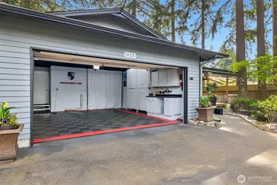 18320 Corliss Avenue N, Shoreline, WA 98133 - Photo 21