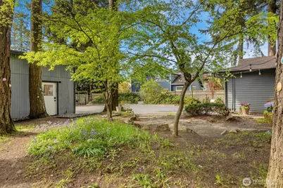 18320 Corliss Avenue N, Shoreline, WA 98133 - Photo 29