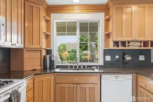 1156 Semanski St, Enumclaw, WA 98022 - Photo 9