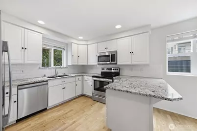 3980 129th Place SE #B203, Bellevue, WA 98006 - Photo 3