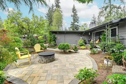 2430 155th Place SE, Bellevue, WA 98007 - Photo 3