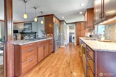 2430 155th Place SE, Bellevue, WA 98007 - Photo 31