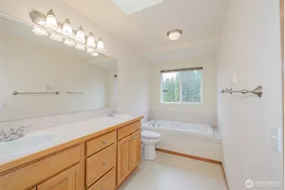6127 Regatta Place NE, Bremerton, WA 98311 - Photo 27