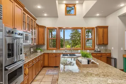 5976 NE Whitmore Way, Bainbridge Island, WA 98110 - Photo 13