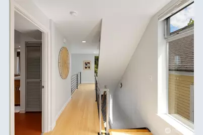 4529 34th Avenue S, Seattle, WA 98118 - Photo 15