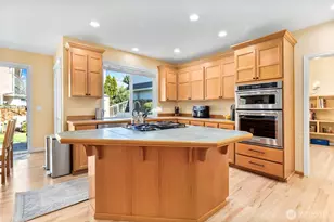 8012 NE 151st Ct, Kenmore, WA 98028 - Photo 9