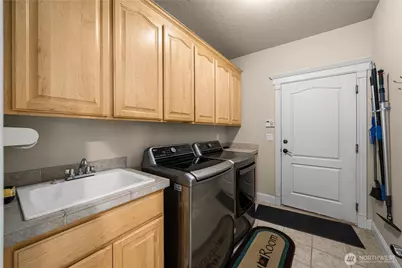 12208 151st Street E, Puyallup, WA 98374 - Photo 31