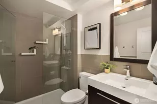 8221 NE 117th St, Kirkland, WA 98034 - Photo 25