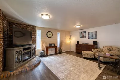 137 Sunnyside Drive, Centralia, WA 98531 - Photo 3