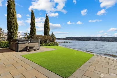 4701 NE Shore Place, Lake Forest Park, WA 98155 - Photo 33