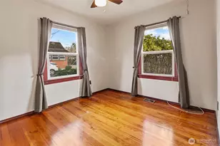 4701 NE Shore Pl, Lake Forest Park, WA 98155 - Photo 31