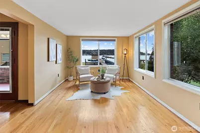 4701 NE Shore Place, Lake Forest Park, WA 98155 - Photo 29