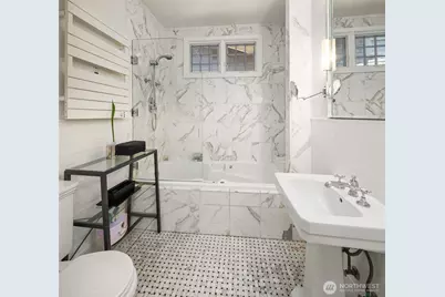 4740 4th Avenue NE, Seattle, WA 98105 - Photo 15
