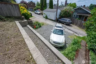 5231 12th Ave NE, Seattle, WA 98105 - Photo 11