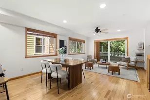 806 N 49th St, Seattle, WA 98103 - Photo 9