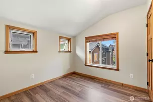 806 N 49th St, Seattle, WA 98103 - Photo 19