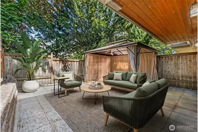 806 N 49th Street, Seattle, WA 98103 - Photo 25