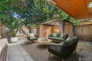 806 N 49th St, Seattle, WA 98103 - Photo 25
