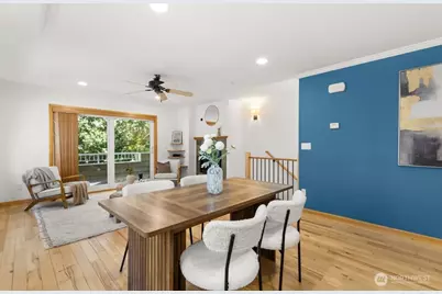 806 N 49th Street, Seattle, WA 98103 - Photo 11
