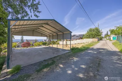 1027 15th Street, Bellingham, WA 98225 - Photo 9