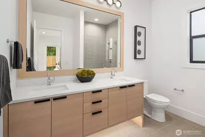 16026 Main Street, Bellevue, WA 98008 - Photo 27