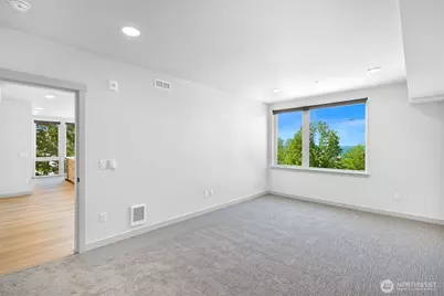 820 N State Street #412, Bellingham, WA 98225 - Photo 15