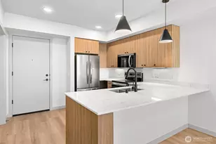 820 N State St, Bellingham, WA 98225 - Photo 5