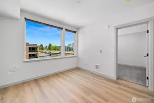 820 N State St, Bellingham, WA 98225 - Photo 7